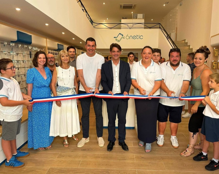 7lk5e7-inauguration-reussie-a-grasse-de-la-premiere-franchise-6netic.jpeg