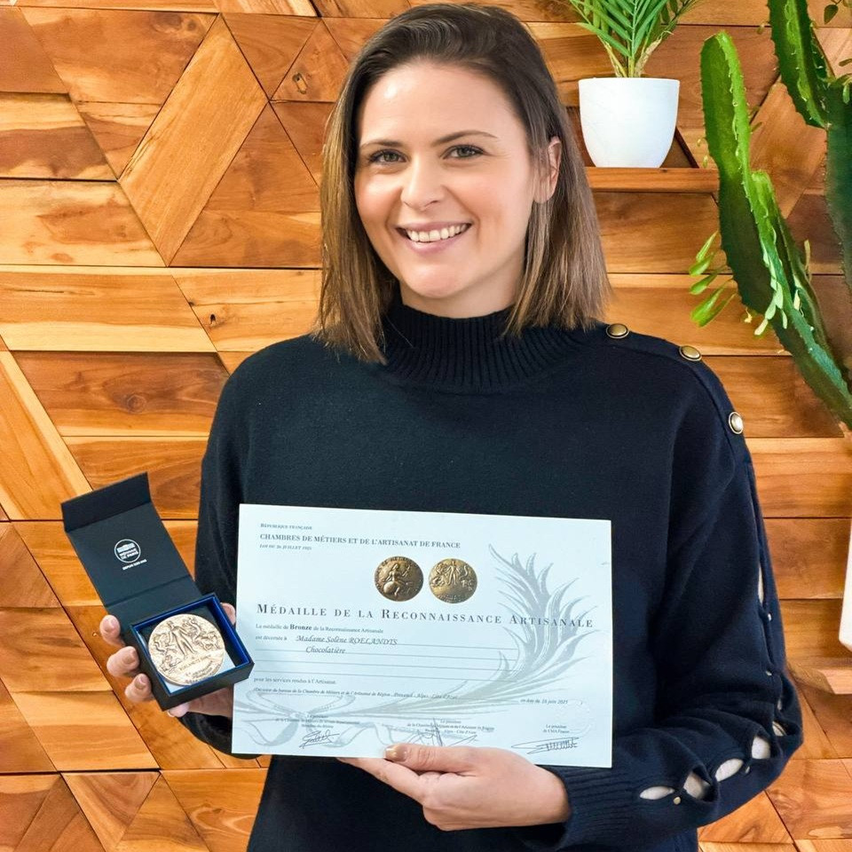 e4ltyf-chocolaterie-de-puyricard-solene-roelandts-medaille-de-bronze-de-la-reconnaissance-artisanale.jpg