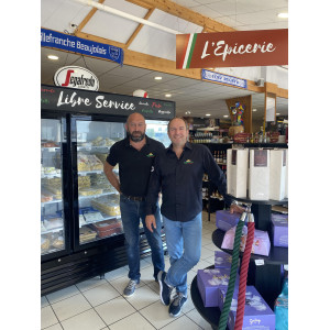 Vous avez le projet d’ouvrir une épicerie fine italienne ? L'enseigne Supermercato Giuseppe est faite pour vous !